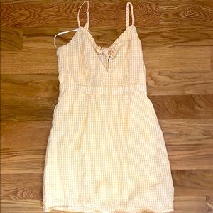 🔴5 FOR $25🔴 Yellow and white sun dress